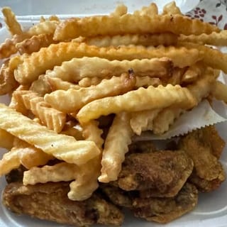12PC WINGS W/ FRIES